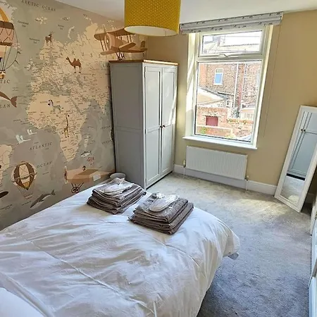 Stunning Terraced House Next To York Racecourse Villa Exterior photo